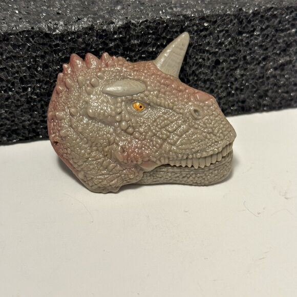 2000 Honey Nut Cheerios DINOSAUR Chomping Magnet CARNOTAUR Hinged Clip Note - Picture 4 of 7